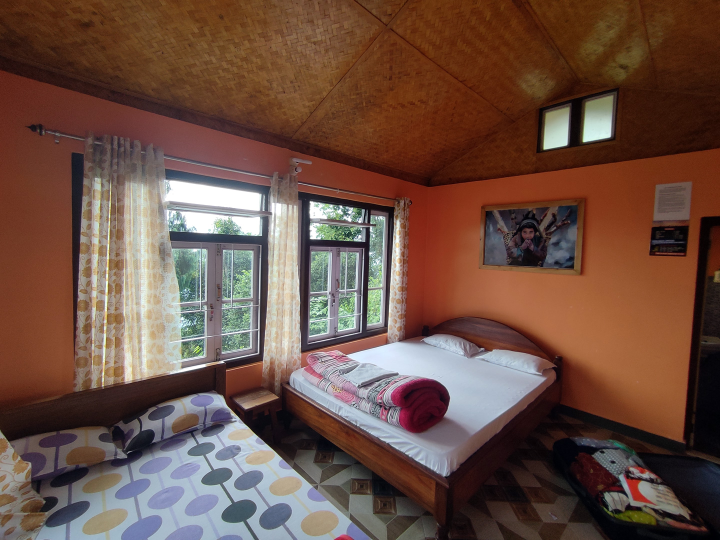 photo gallery image 01